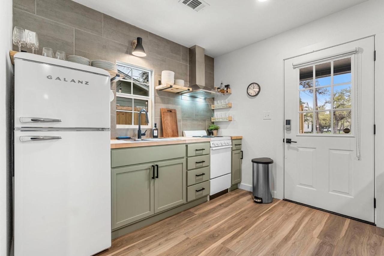 New! The Yellow Door- Downtown Wimberley W/ River Access Εξωτερικό φωτογραφία