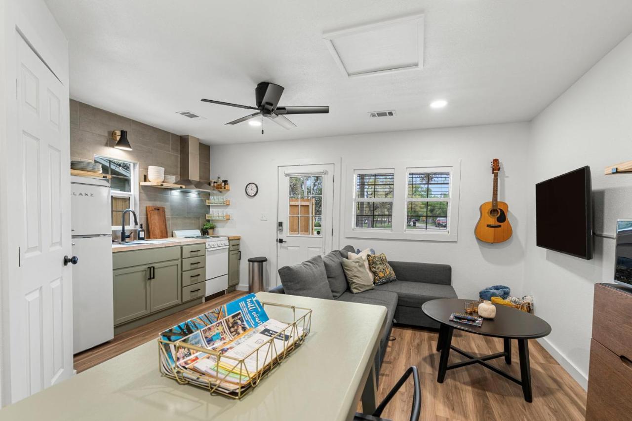 New! The Yellow Door- Downtown Wimberley W/ River Access Εξωτερικό φωτογραφία