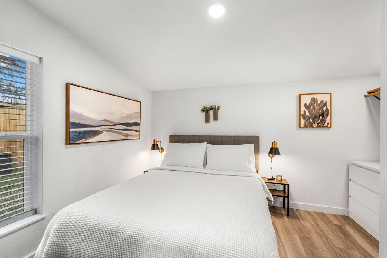New! The Yellow Door- Downtown Wimberley W/ River Access Εξωτερικό φωτογραφία