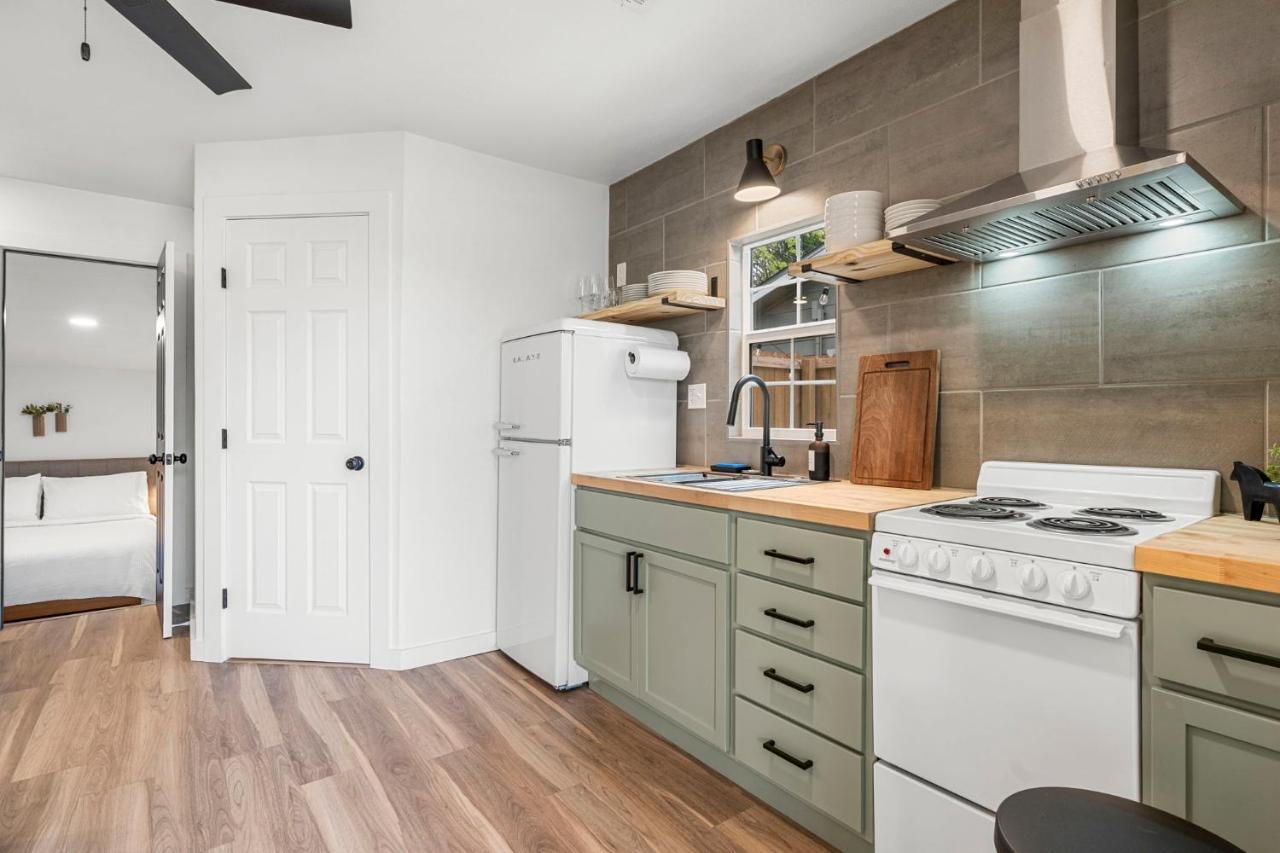 New! The Yellow Door- Downtown Wimberley W/ River Access Εξωτερικό φωτογραφία