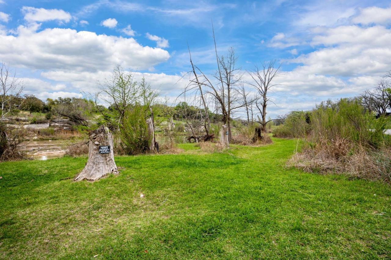 New! The Yellow Door- Downtown Wimberley W/ River Access Εξωτερικό φωτογραφία