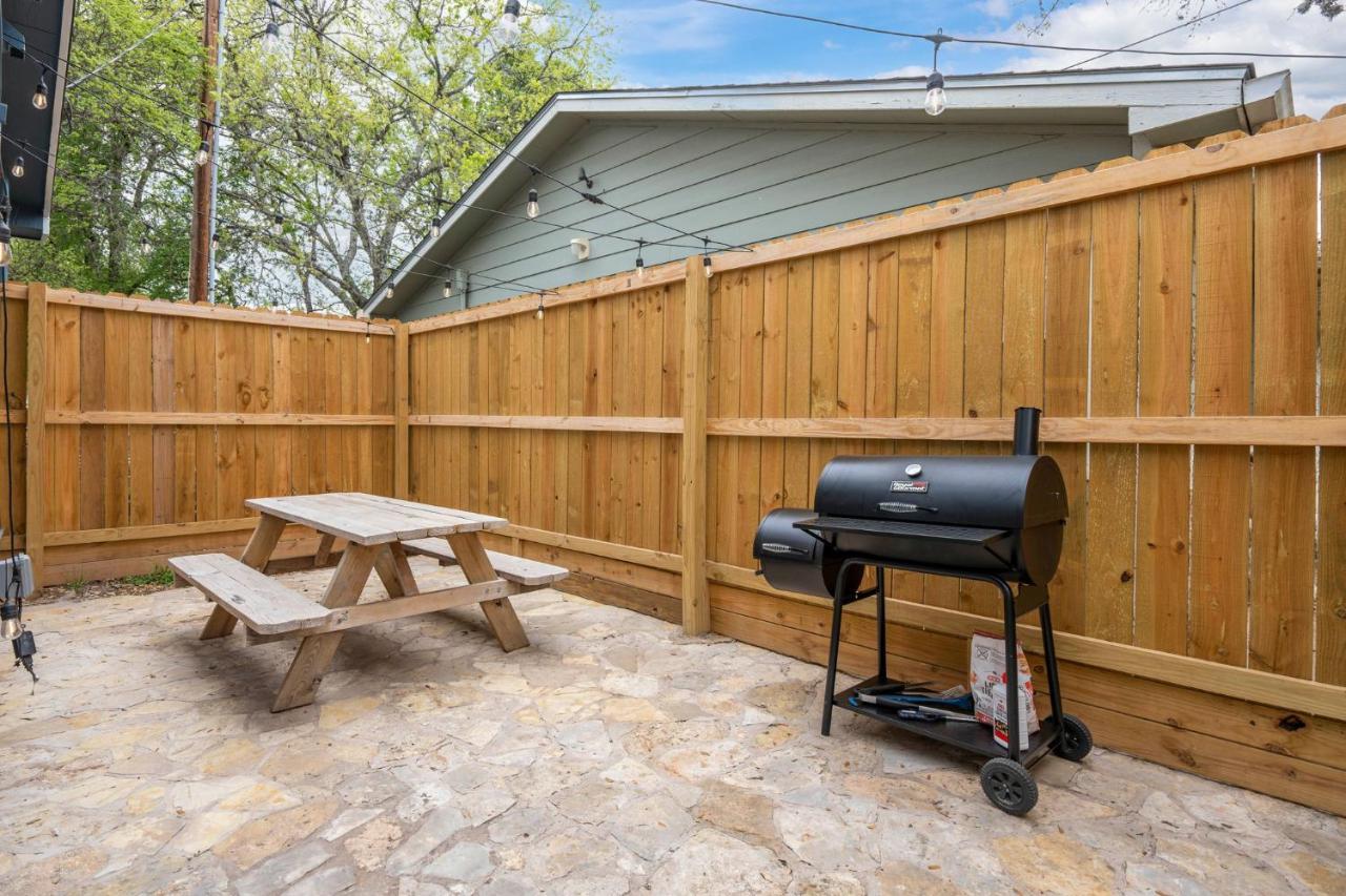 New! The Yellow Door- Downtown Wimberley W/ River Access Εξωτερικό φωτογραφία