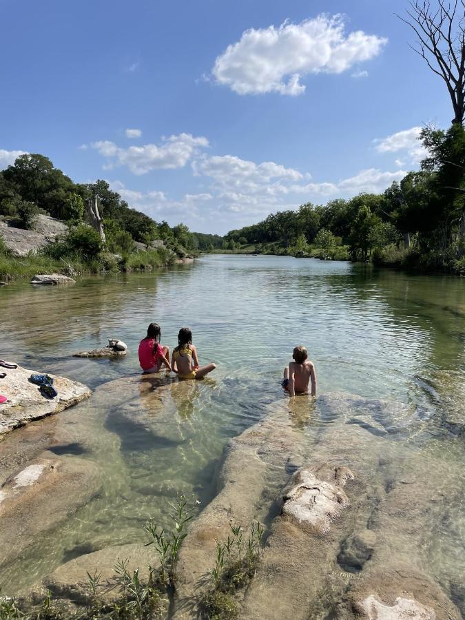New! The Yellow Door- Downtown Wimberley W/ River Access Εξωτερικό φωτογραφία